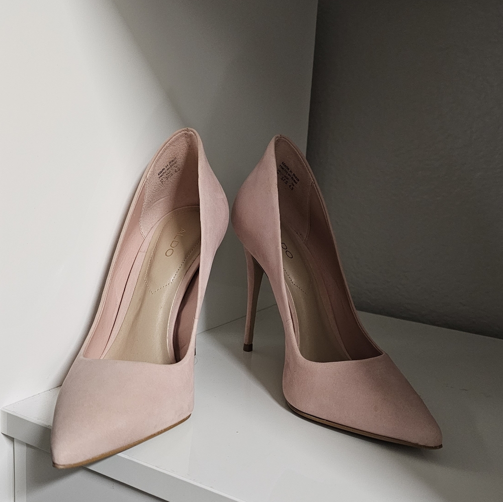 Aldo Dusty Rose Suede Pumps US 7
